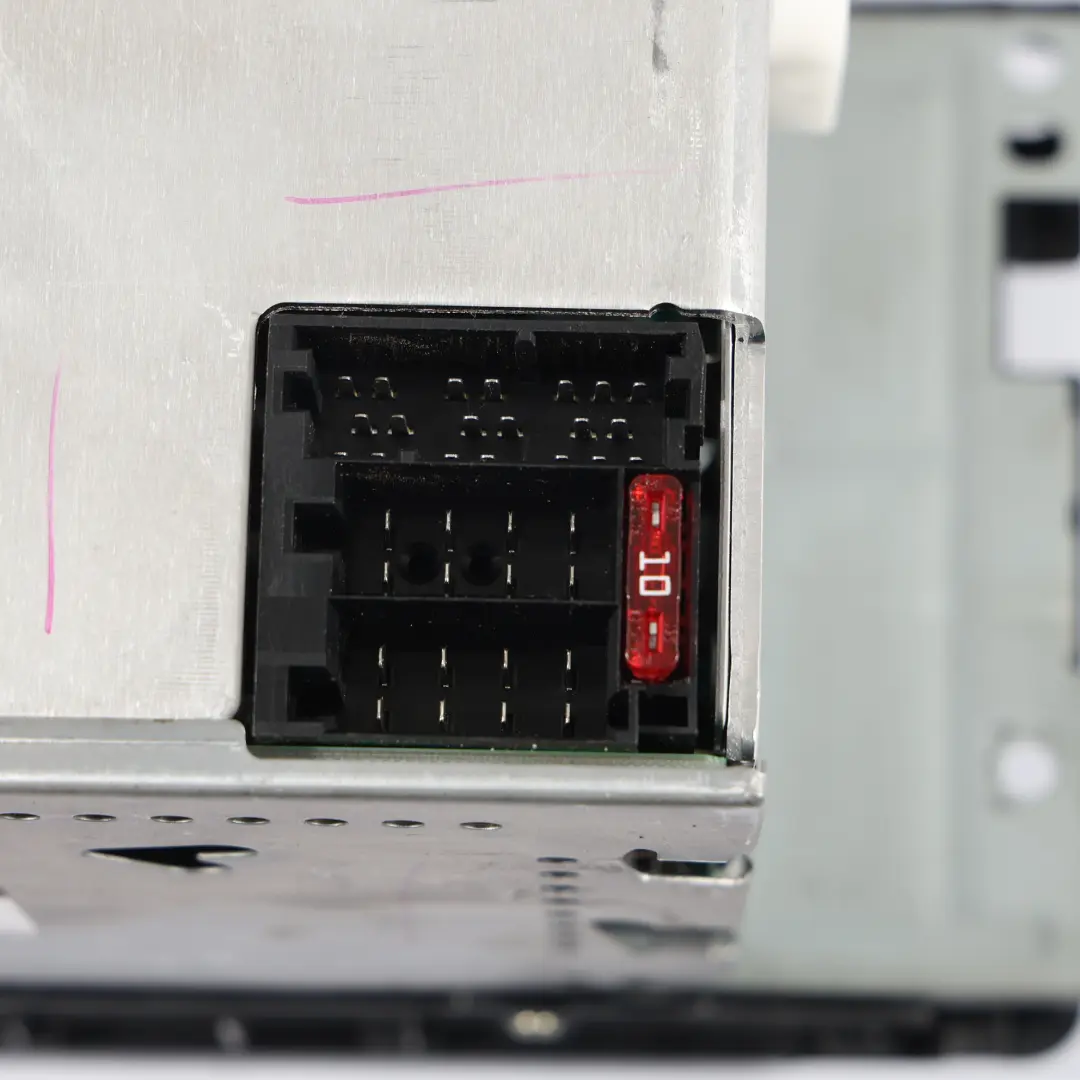 Radio CD pour Smart Fortwo 451 Auto à propos du numéro de pièce A4518203479 Smart Fortwo 451 Auto Radio CD - SKU A4518203479 - Numéro de pièce A4518203479