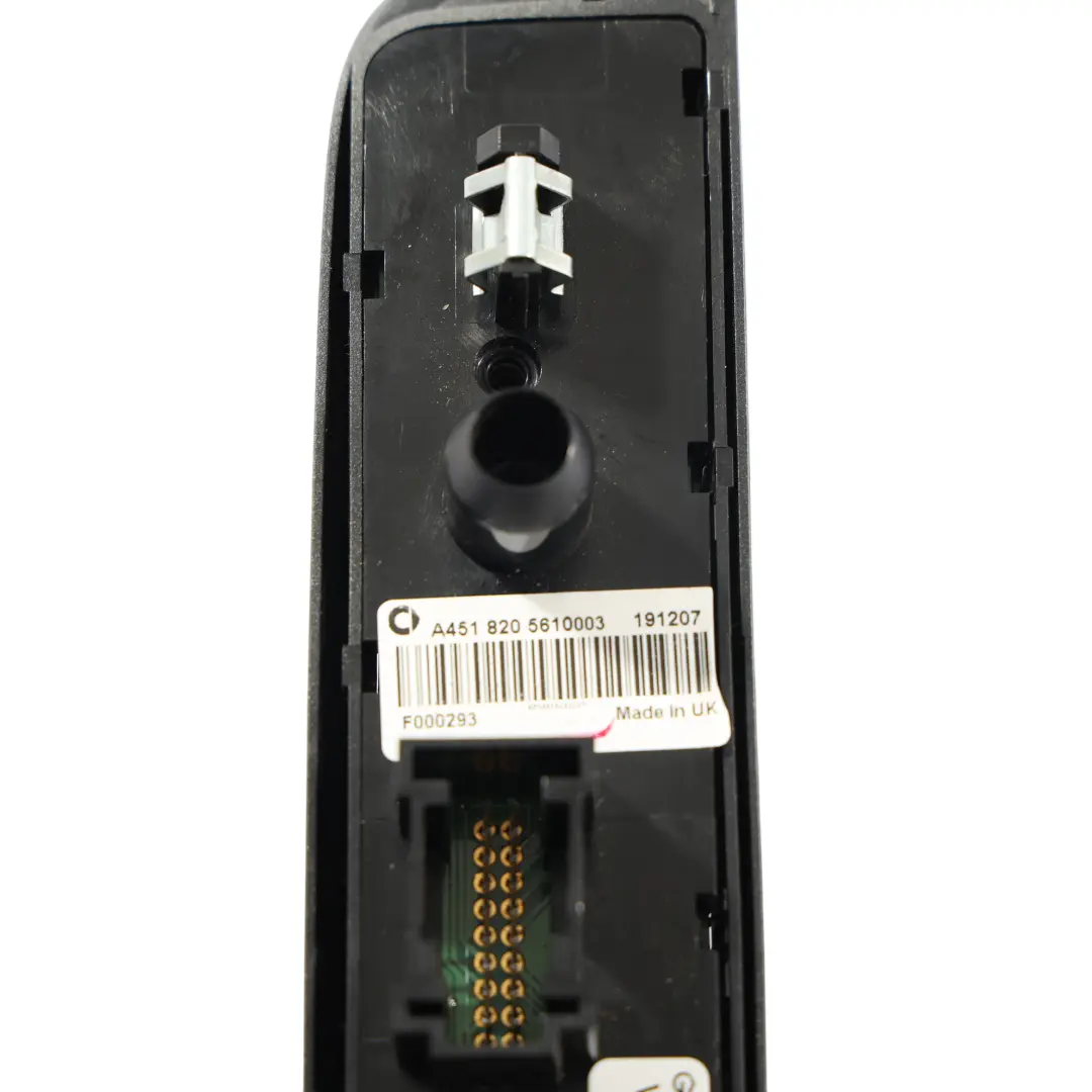 Interrupteur Commande Panneau Tableau Bord Feux Détresse pour Smart 451 à propos du numéro de pièce A4518205610 Smart 451 Interrupteur Commande Panneau Tableau Bord Feux Détresse - SKU A4518205610 - Numéro de pièce A4518205610