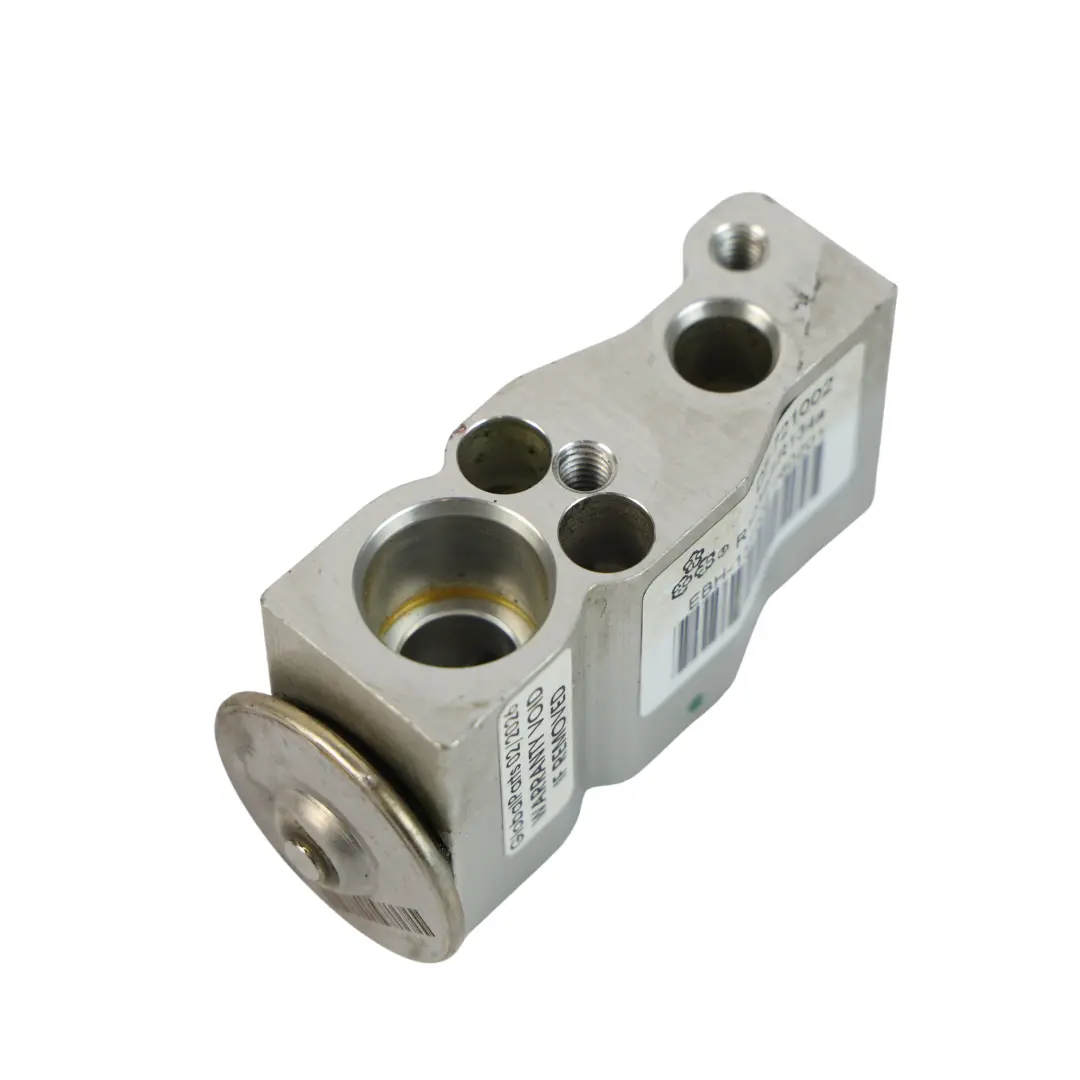 Valvola Espansione Climatizzatore DF721002 per Smart 453 Fortwo con numero di parte A4538350800 Smart 453 Fortwo Valvola Espansione Climatizzatore DF721002 - SKU A4538350800 - Numero di parte A4538350800