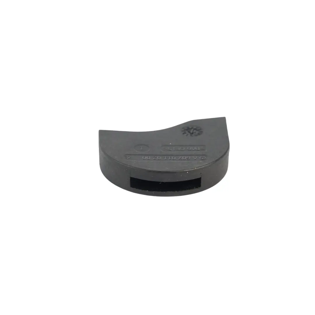 Soporte Culata Tapa Panel OM607 para Mercedes C117 W176 W246 con número de pieza A6070110200 Mercedes C117 W176 W246 Soporte Culata Tapa Panel OM607 - SKU A6070110200 - Número de pieza A6070110200