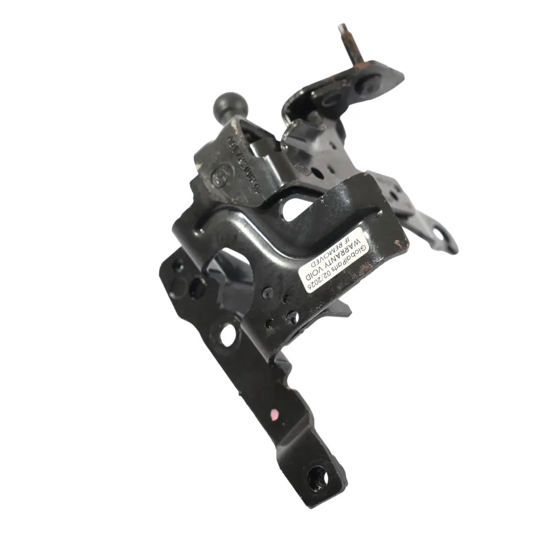 Kraftstoff Pumpen Halter Halterung OM607 für Mercedes W176 mit Teilenummer A6072300240 Mercedes W176 Kraftstoff Pumpen Halter Halterung OM607 - SKU A6072300240 - Teilenummer A6072300240