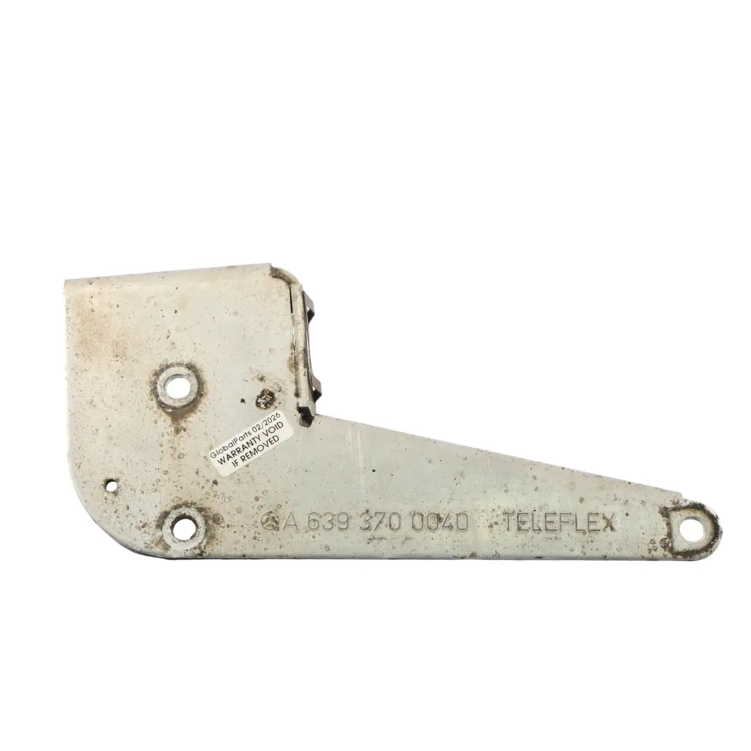 Supporto Staffa Montaggio Cambio per Mercedes W639 con numero di parte A6393700040 Mercedes W639 Supporto Staffa Montaggio Cambio - SKU A6393700040 - Numero di parte A6393700040