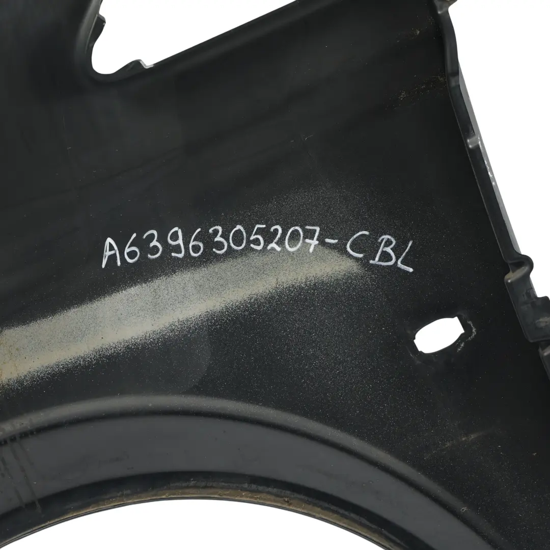 Pannello Parafango Anteriore Destro Carbon Black - 040 per Mercedes Vito Viano W639 con numero di parte A6396305207 Mercedes Vito Viano W639 Pannello Parafango Anteriore Destro Carbon Black - 040 - SKU A6396305207-CBL - Numero di parte A6396305207