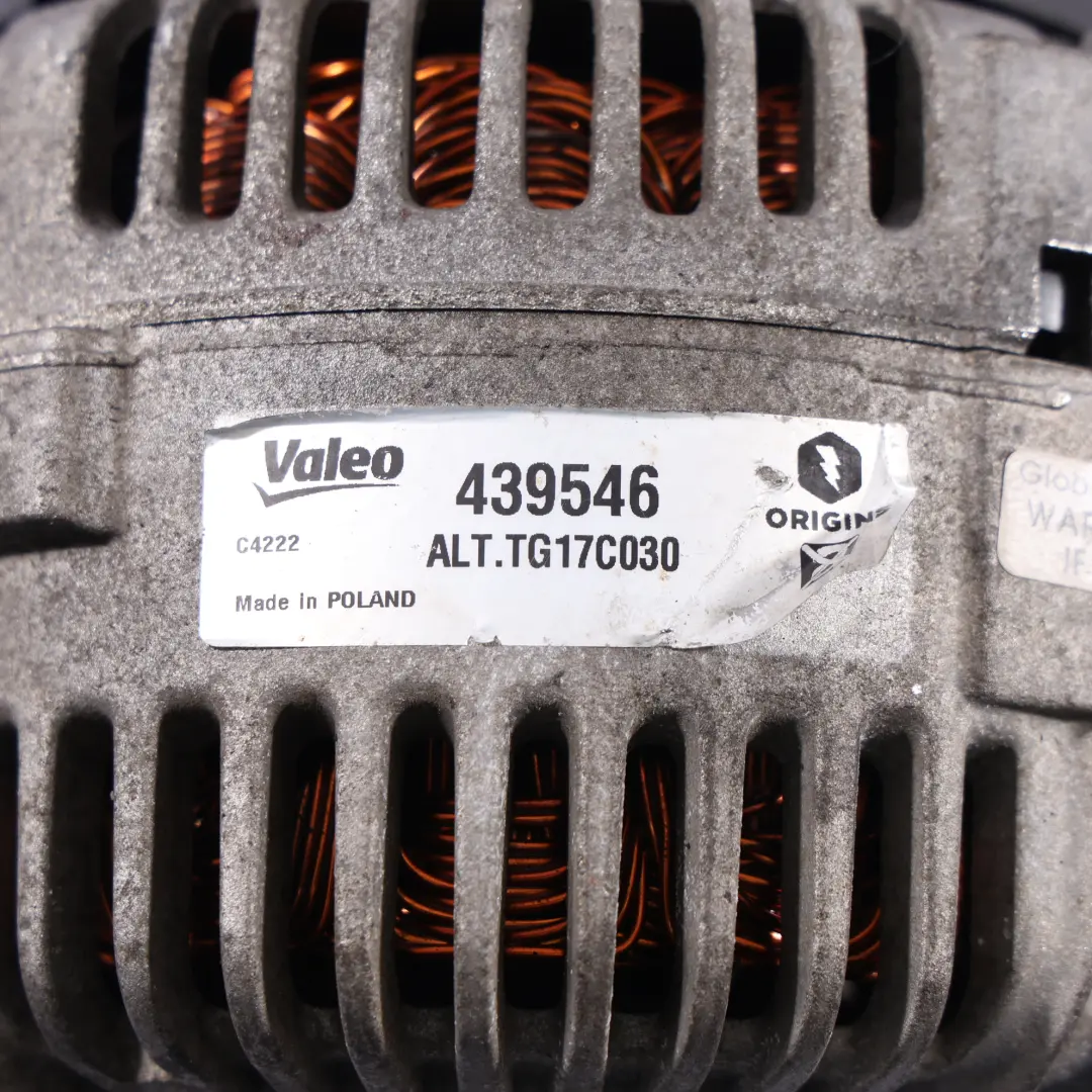 OM642 Diesel Alternatore Generatore Valeo 439546 per Mercedes W164 W204 W211 con numero di parte A6421540402 Mercedes W164 W204 W211 OM642 Diesel Alternatore Generatore Valeo 439546 - SKU A6421540402-2 - Numero di parte A6421540402