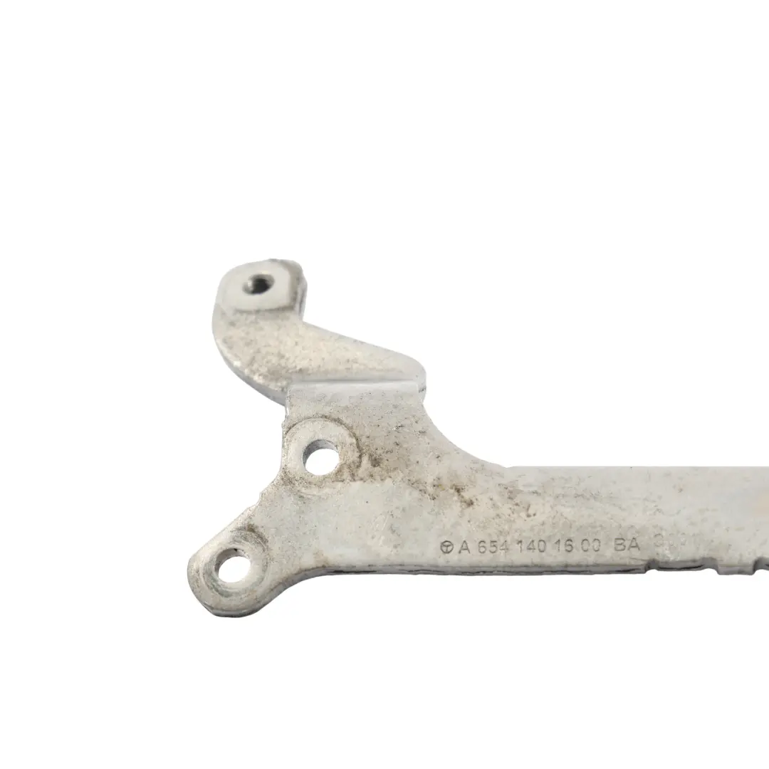 Mercedes W205 W213 C253 Support Fixation Vanne EGR OM654 - SKU A6541401600 - Numéro de pièce A6541401600
