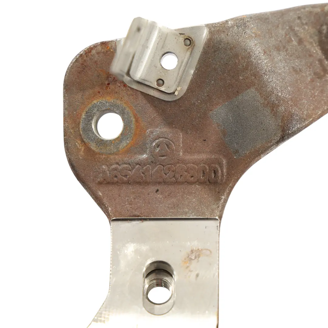 OM654 Uchwyt Kolektora Wydechowego do Mercedes W205 W213 X253 o numerze A6541426800 Mercedes W205 W213 X253 OM654 Uchwyt Kolektora Wydechowego - SKU A6541426800 - Numer Części A6541426800