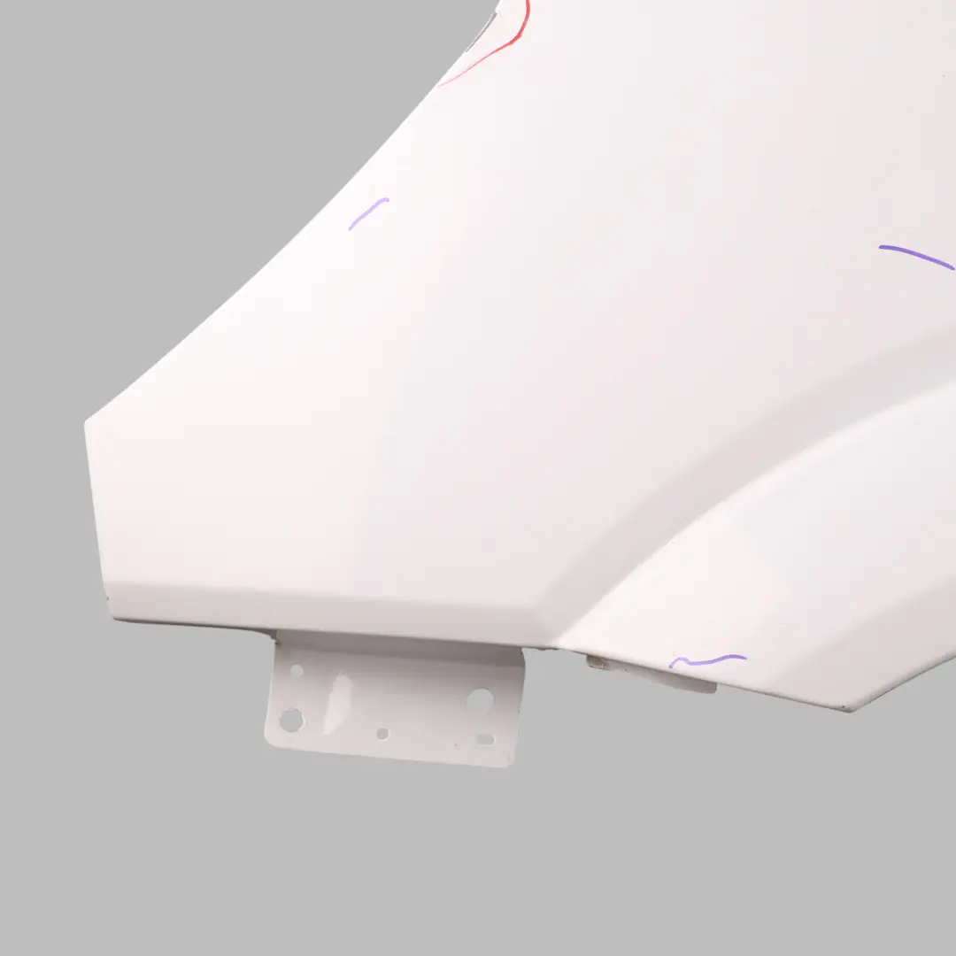 Panneau latéral Aile avant gauche Arctic White - 9147 pour Mercedes Sprinter W906 à propos du numéro de pièce A9066377719 Mercedes Sprinter W906 Panneau latéral Aile avant gauche Arctic White - 9147 - SKU A9066377719-ARW1 - Numéro de pièce A9066377719