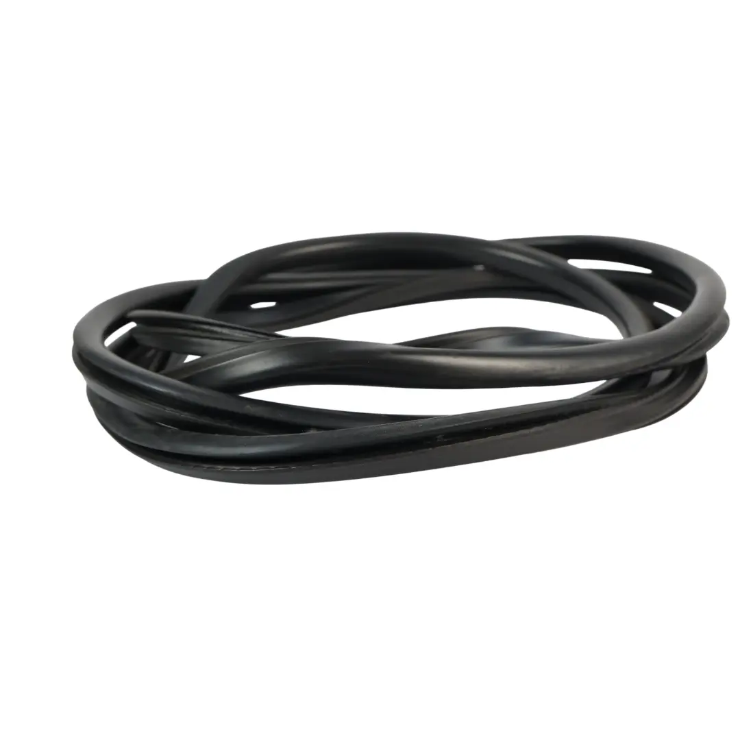 Mercedes W906 Joint Étanchéité Cadre Arrière Gauche - SKU A9066713020 - Numéro de pièce A9066713020