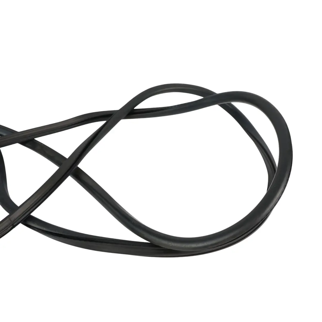 Guarnizione Telaio Gomma Posteriore Sinistra per Mercedes W906 con numero di parte A9066713020 Mercedes W906 Guarnizione Telaio Gomma Posteriore Sinistra - SKU A9066713020 - Numero di parte A9066713020