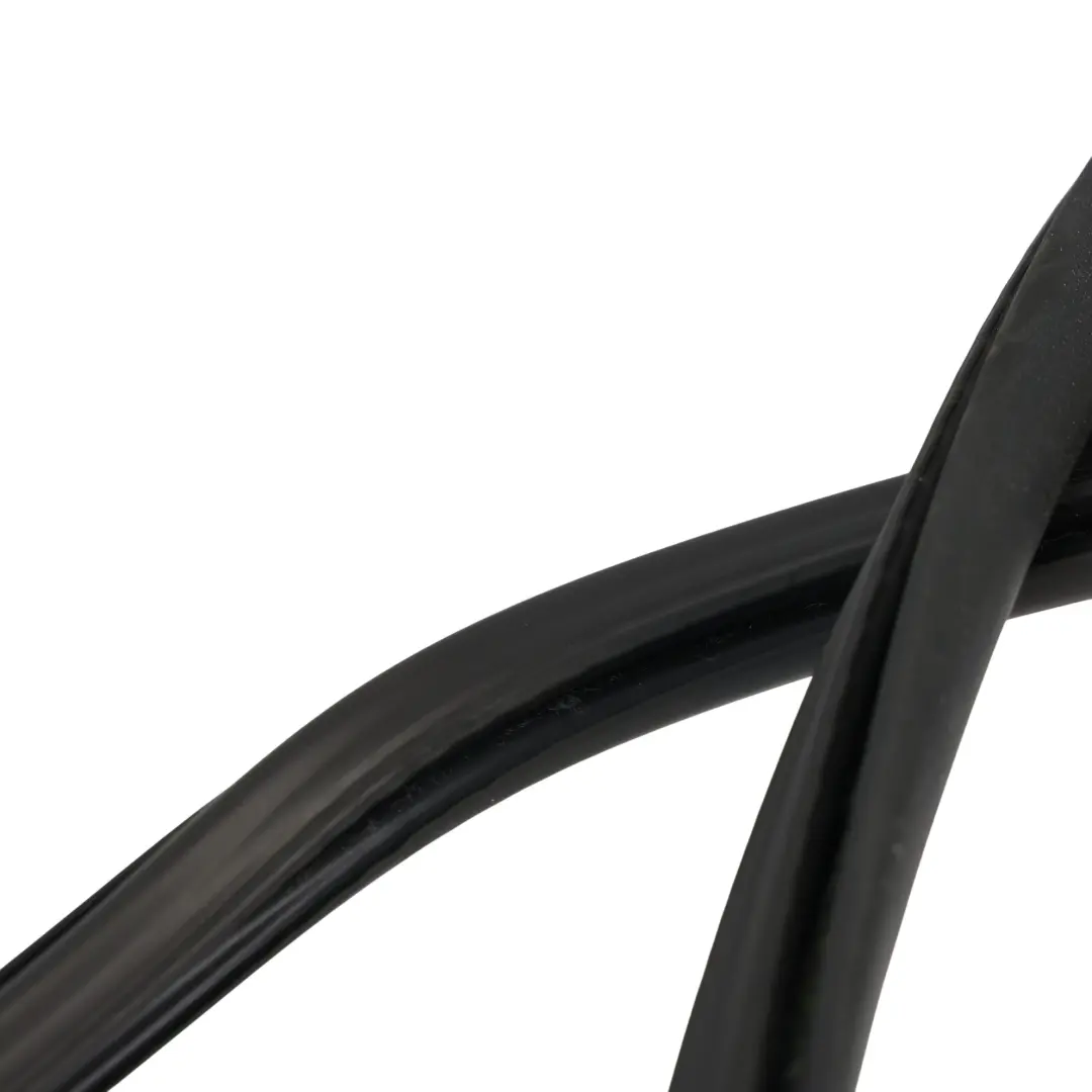 Guarnizione Telaio Gomma Posteriore Sinistra per Mercedes W906 con numero di parte A9066713020 Mercedes W906 Guarnizione Telaio Gomma Posteriore Sinistra - SKU A9066713020 - Numero di parte A9066713020