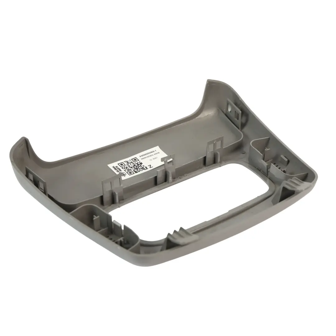 Plaque Éclairage Toit Avant Panneau Intérieur pour Mercedes W639 W906 à propos du numéro de pièce A9066950469 Mercedes W639 W906 Plaque Éclairage Toit Avant Panneau Intérieur - SKU A9066950469-1 - Numéro de pièce A9066950469