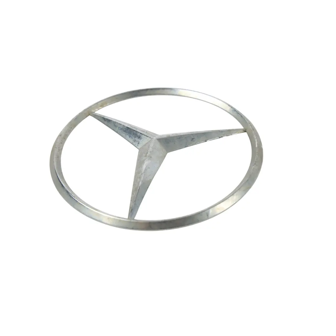 Emblema Posteriore Stella Logo per Mercedes Sprinter 907 con numero di parte A9068170516 Mercedes Sprinter 907 Emblema Posteriore Stella Logo - SKU A9068170516 - Numero di parte A9068170516
