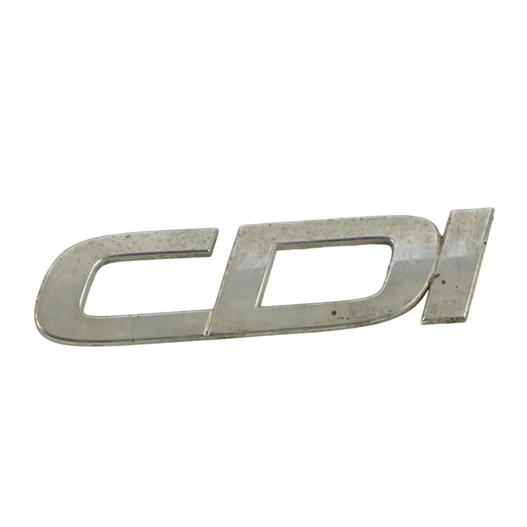 W907 Emblema Porta Posteriore Cromato per Mercedes con numero di parte A9068176814 Mercedes W907 Emblema Porta Posteriore Cromato - SKU A9068176814 - Numero di parte A9068176814