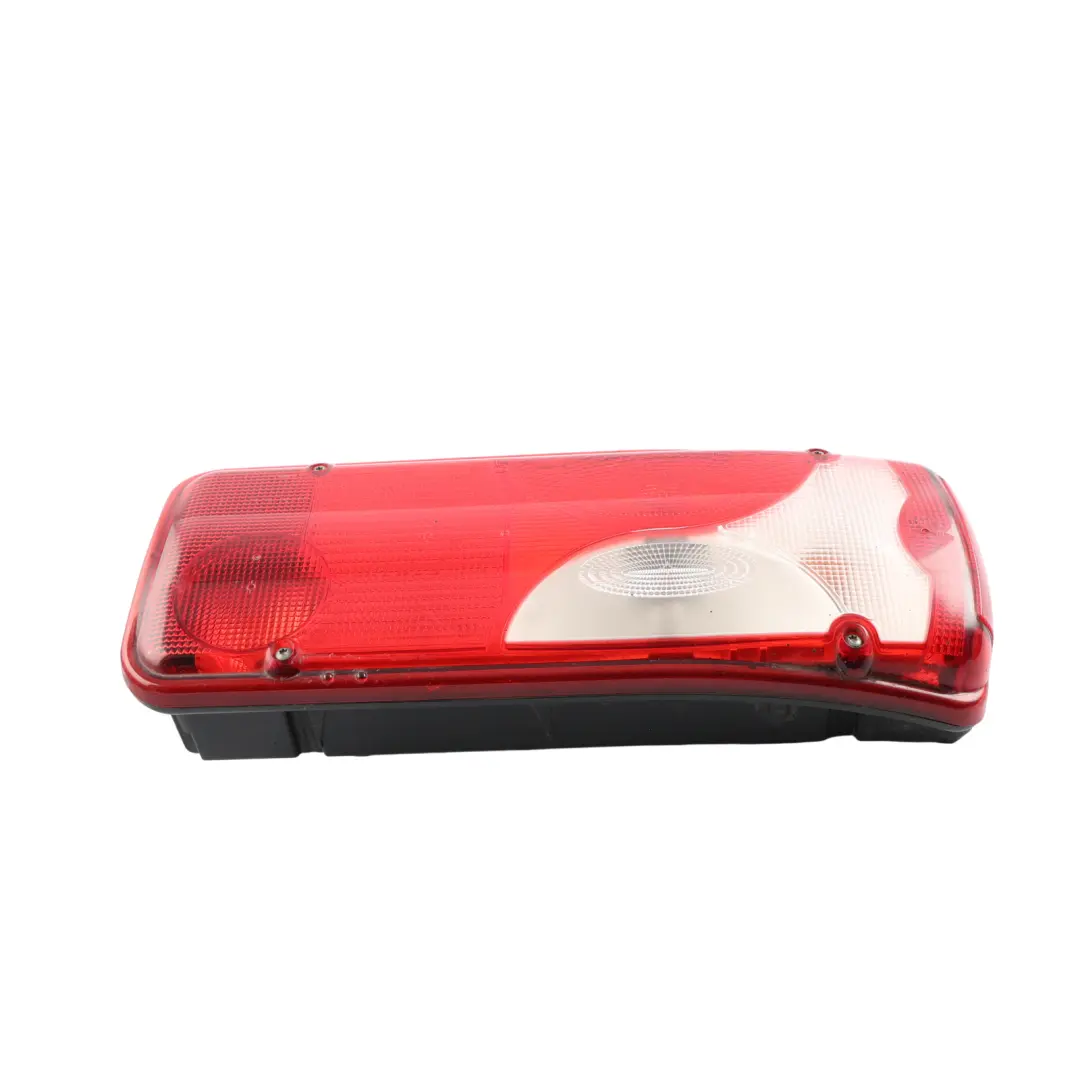Luz Trasera Derecha para Mercedes Sprinter W906 con número de pieza A9068201764 Mercedes Sprinter W906 Luz Trasera Derecha - SKU A9068201764 - Número de pieza A9068201764