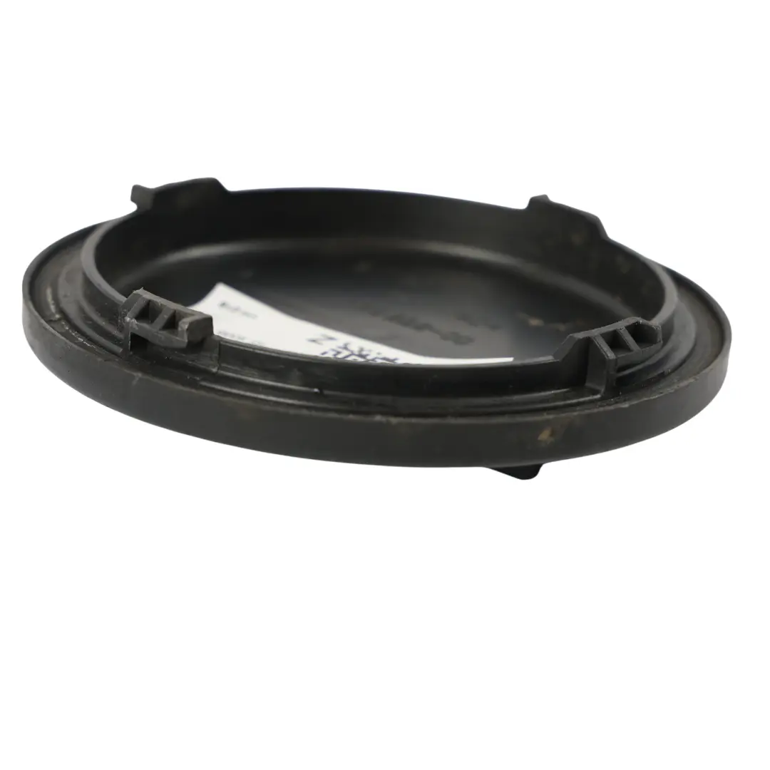 Copertura Presa Faro Anteriore per Mercedes W906 con numero di parte A9068260024 Mercedes W906 Copertura Presa Faro Anteriore - SKU A9068260024 - Numero di parte A9068260024