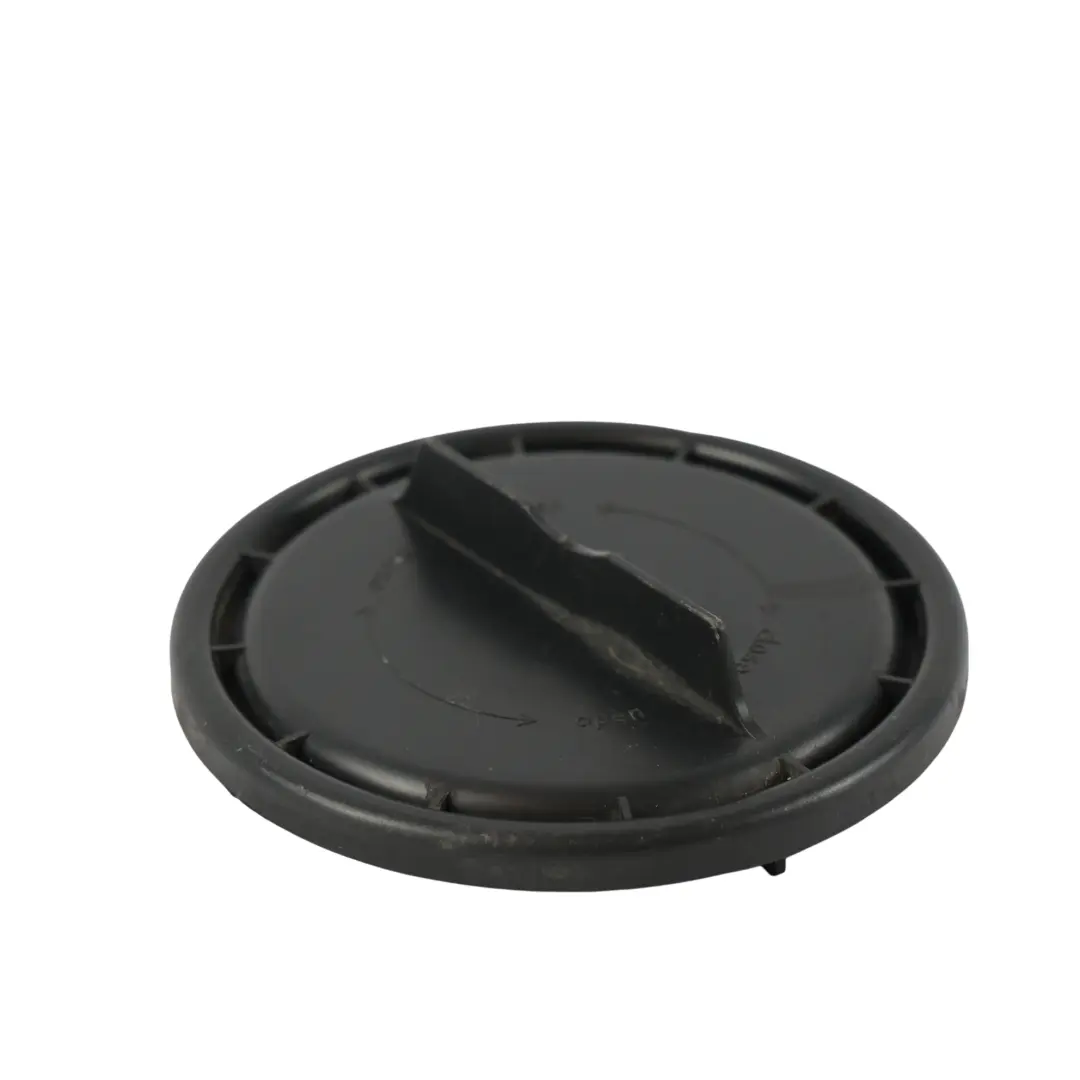 Copertura Presa Faro Anteriore per Mercedes W906 con numero di parte A9068260024 Mercedes W906 Copertura Presa Faro Anteriore - SKU A9068260024 - Numero di parte A9068260024