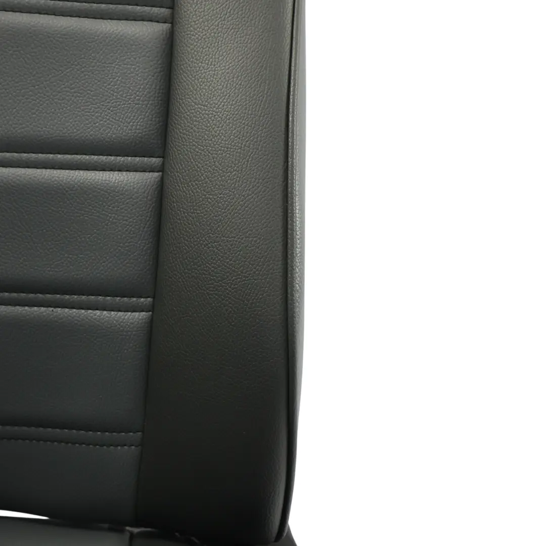 Fotel Tylny Pojedynczy Prawy Tył Skórzany Czarny do Mercedes W906 o numerze A9069501600 Mercedes W906 Fotel Tylny Pojedynczy Prawy Tył Skórzany Czarny - SKU A9069501600-1 - Numer Części A9069501600