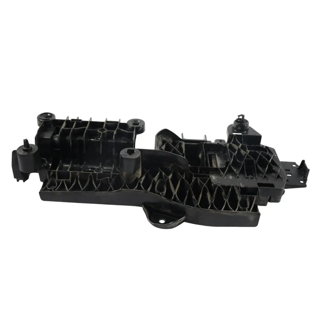 W907 Alternador Arranque Cableado Fusible Soporte OM654 para Mercedes con número de pieza A9075462600 Mercedes W907 Alternador Arranque Cableado Fusible Soporte OM654 - SKU A9075462600 - Número de pieza A9075462600