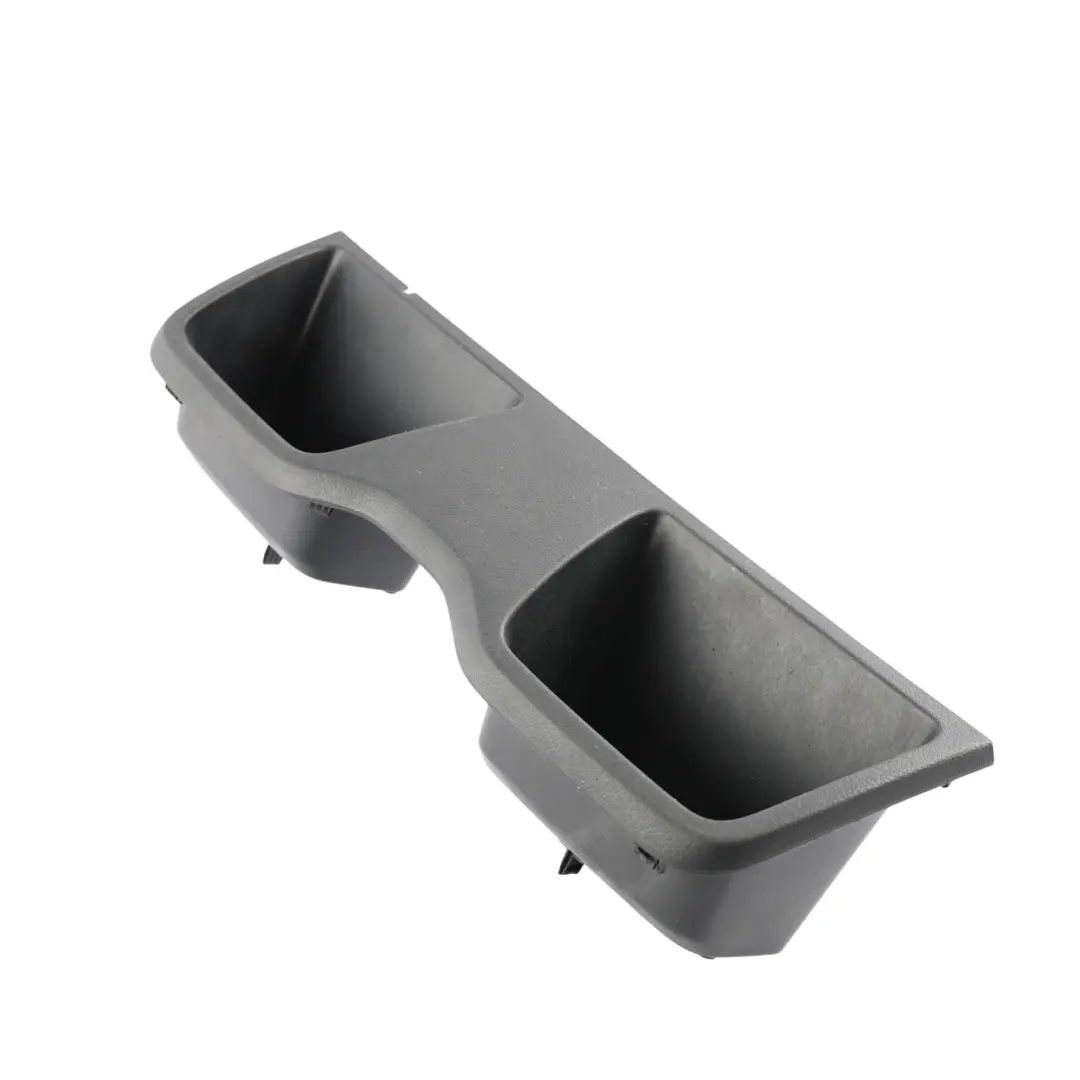 Mercedes W907 Compartimento Almacenamiento A9106833600 A91066833900 - SKU A9106833300 - Número de pieza A9106833300