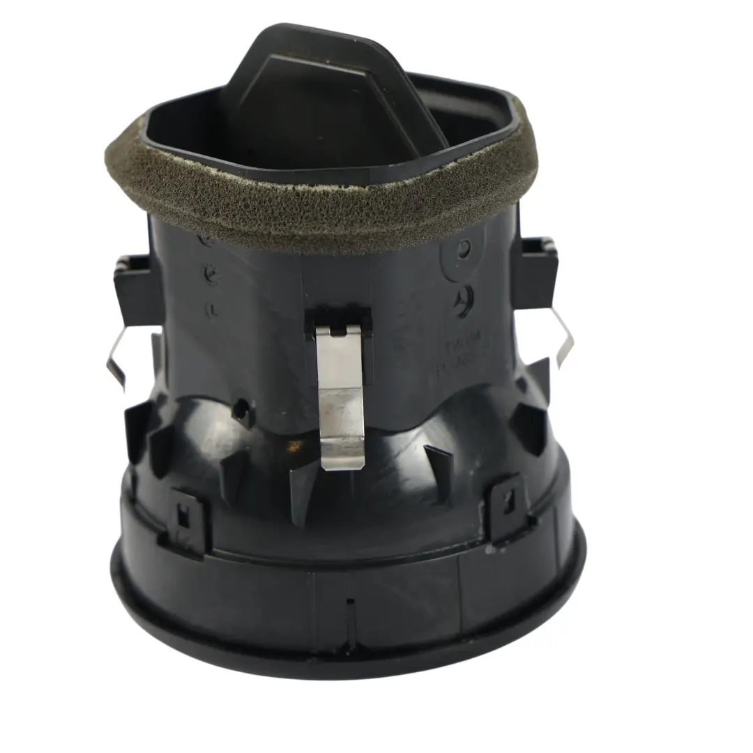 Luftauslass Gitter Außen Vorne für Mercedes Sprinter W910 mit Teilenummer A9108303201 Mercedes Sprinter W910 Luftauslass Gitter Außen Vorne - SKU A9108303201-2 - Teilenummer A9108303201