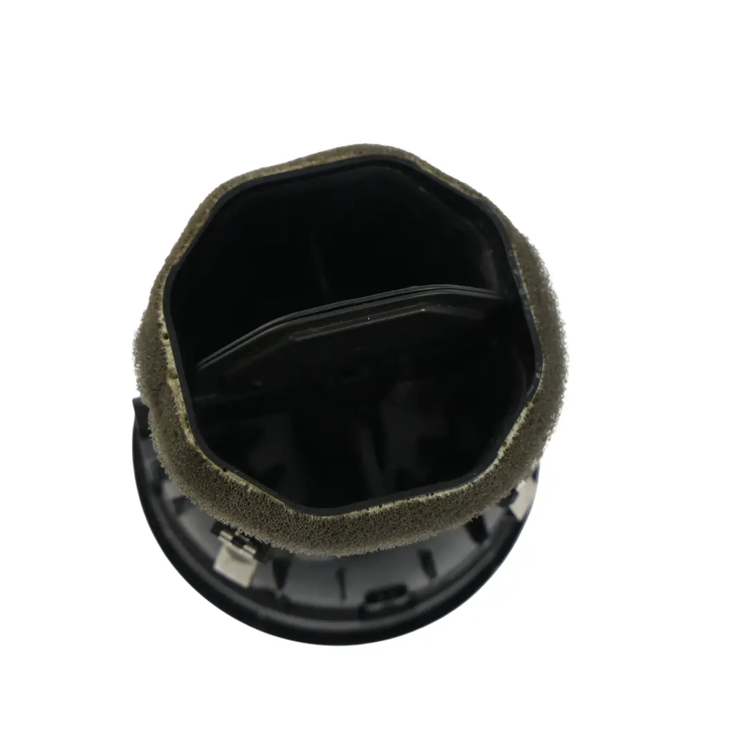 Griglia Presa Aria Esterna Anteriore per Mercedes W910 con numero di parte A9108303201 Mercedes W910 Griglia Presa Aria Esterna Anteriore - SKU A9108303201-2 - Numero di parte A9108303201