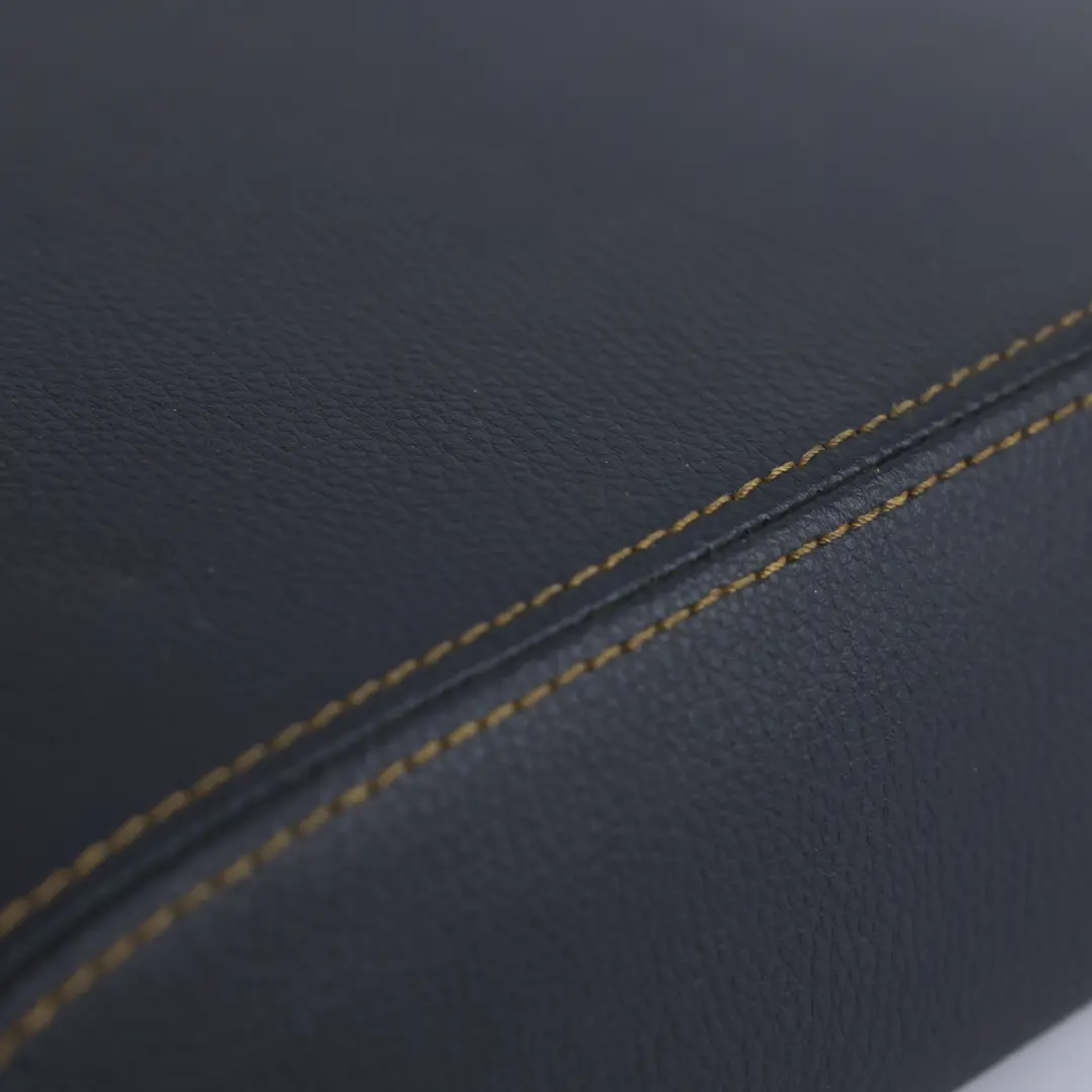 Mk3 T6 Pannello Bracciolo Console Centrale per Ford Ranger con numero di parte AB39-21045C74-BG3BIC Ford Ranger Mk3 T6 Pannello Bracciolo Console Centrale - SKU AB39-21045C74-BG3BIC - Numero di parte AB39-21045C74-BG3BIC