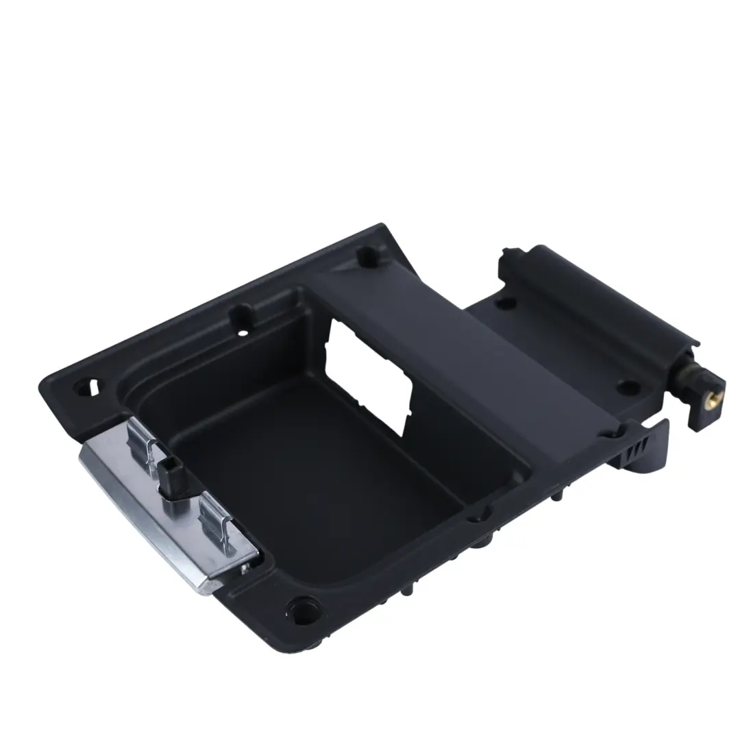 Osłona Tacka Schowek do Land Rover Discovery 4 L319 o numerze AH22-045K24-ACW Land Rover Discovery 4 L319 Osłona Tacka Schowek - SKU AH22-045K24-ACW - Numer Części AH22-045K24-ACW