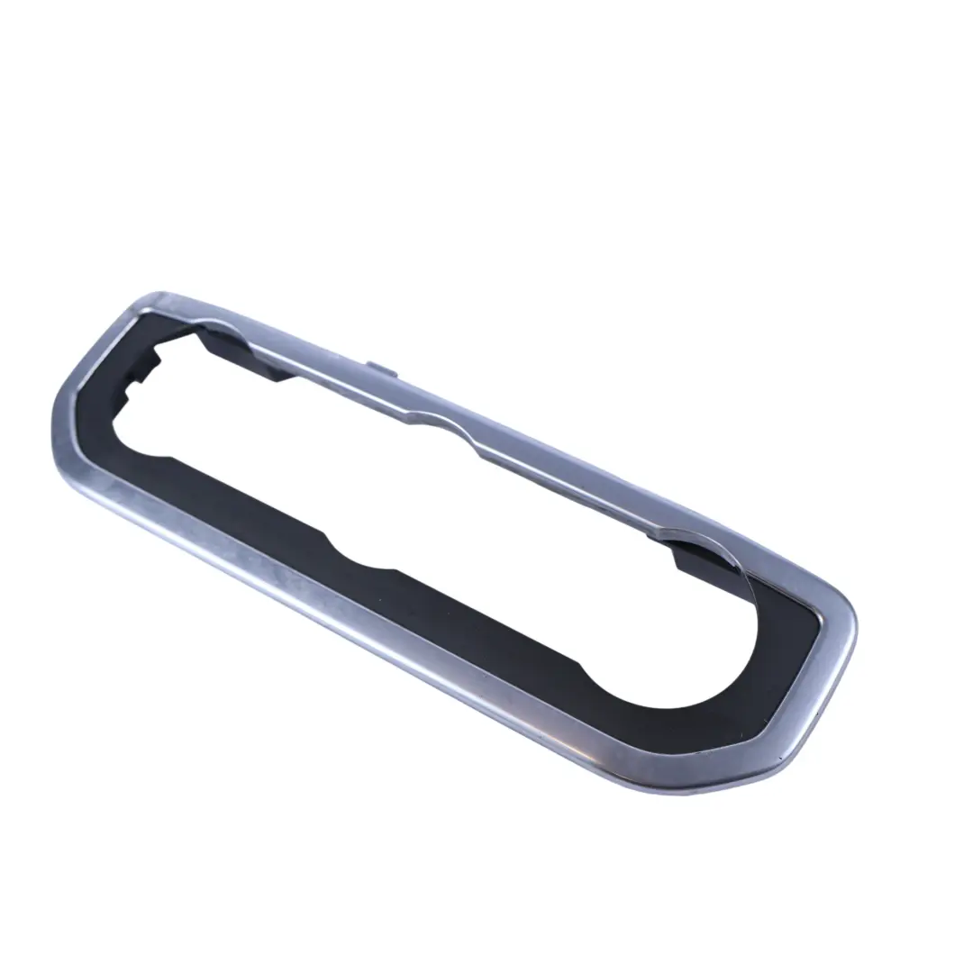 Ramka Osłona Radia do Land Rover Discovery 4 L319 o numerze AH22-045N56-BCW Land Rover Discovery 4 L319 Ramka Osłona Radia - SKU AH22-045N56-BCW - Numer Części AH22-045N56-BCW