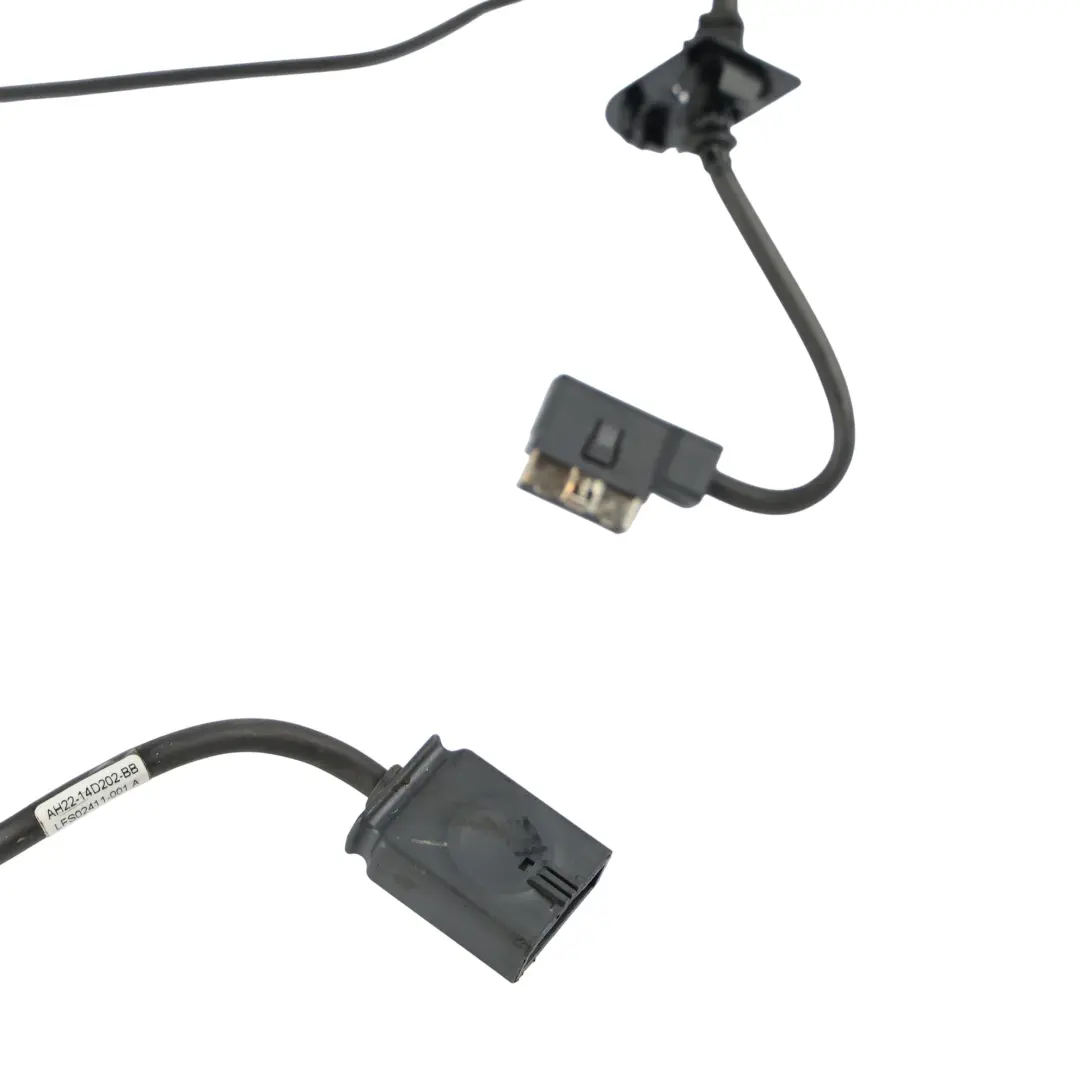 Centre Console iPod Connection Wiring to Land Rover Discovery 4 L319 with Part number AH22-14D202-BB Land Rover Discovery 4 L319 Centre Console iPod Connection Wiring - SKU AH22-14D202-BB - Part number AH22-14D202-BB