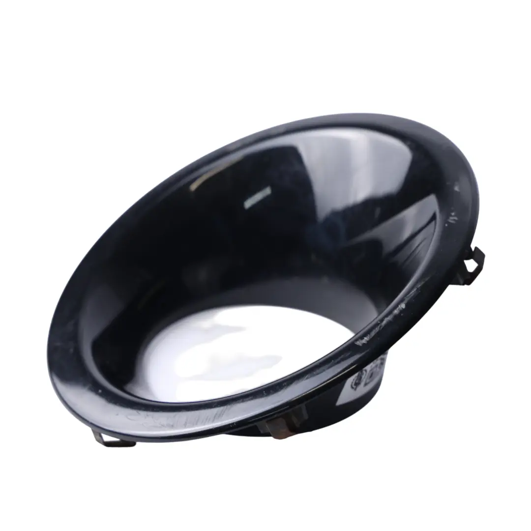 Land Rover L319 Garniture Phares Antibrouilard AH2215A245ABW Santorini Black 820 - SKU AH22-15A245-ABW-SAB - Numéro de pièce AH22-15A245-ABW