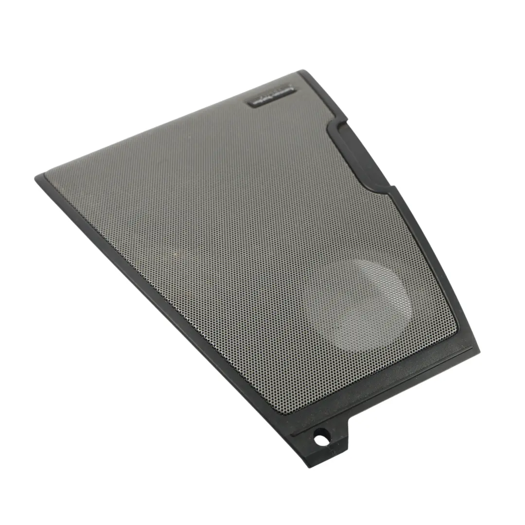 Kratka Głośnika Drzwi Lewy Przód do Land Rover 4 L319 o numerze AH22-18K887-AAW Land Rover 4 L319 Kratka Głośnika Drzwi Lewy Przód - SKU AH22-18K887-AAW - Numer Części AH22-18K887-AAW