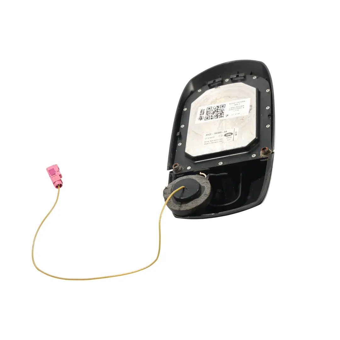 Antena Dachowa Rekin do Land Rover Discovery 4 L319 o numerze AH22-19C089-AA Land Rover Discovery 4 L319 Antena Dachowa Rekin - SKU AH22-19C089-AA-1 - Numer Części AH22-19C089-AA