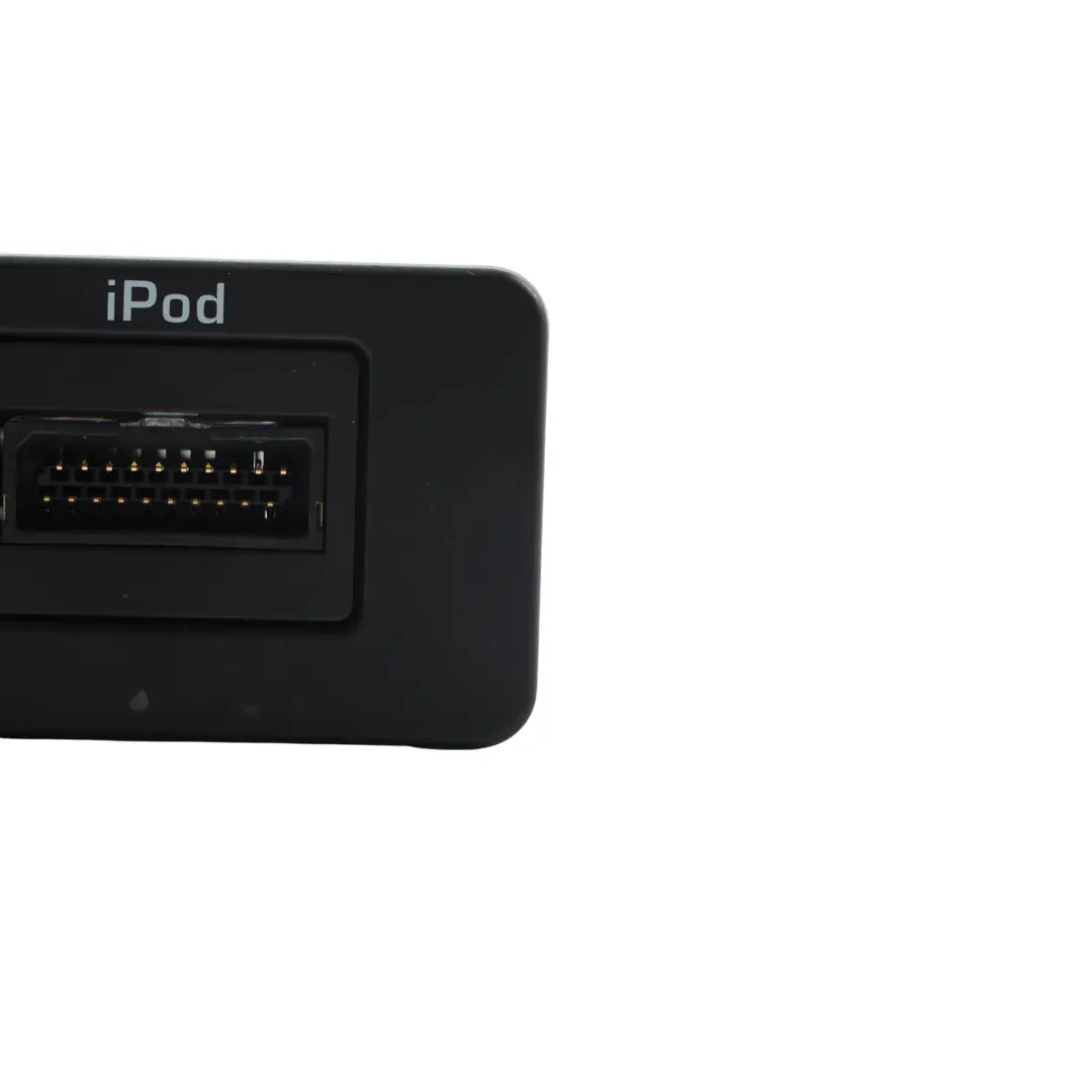 Land Rover Discovery 4 L319 USB iPod Anschluss Buchse - SKU AH22-19C166-AA - Teilenummer AH22-19C166-AA