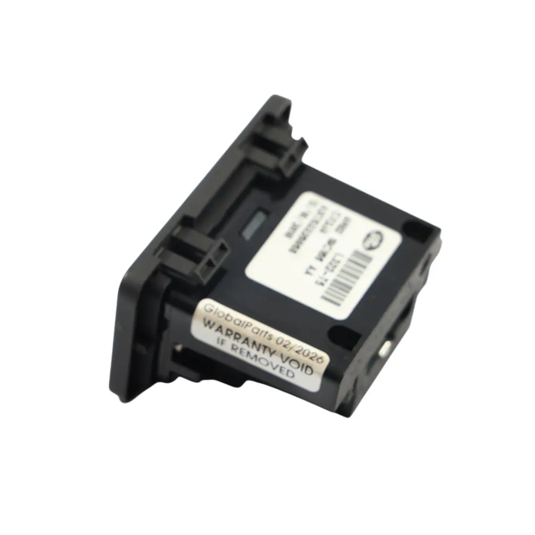 Prise USB iPod pour Land Rover Discovery 4 L319 à propos du numéro de pièce AH22-19C166-AA Land Rover Discovery 4 L319 Prise USB iPod - SKU AH22-19C166-AA - Numéro de pièce AH22-19C166-AA