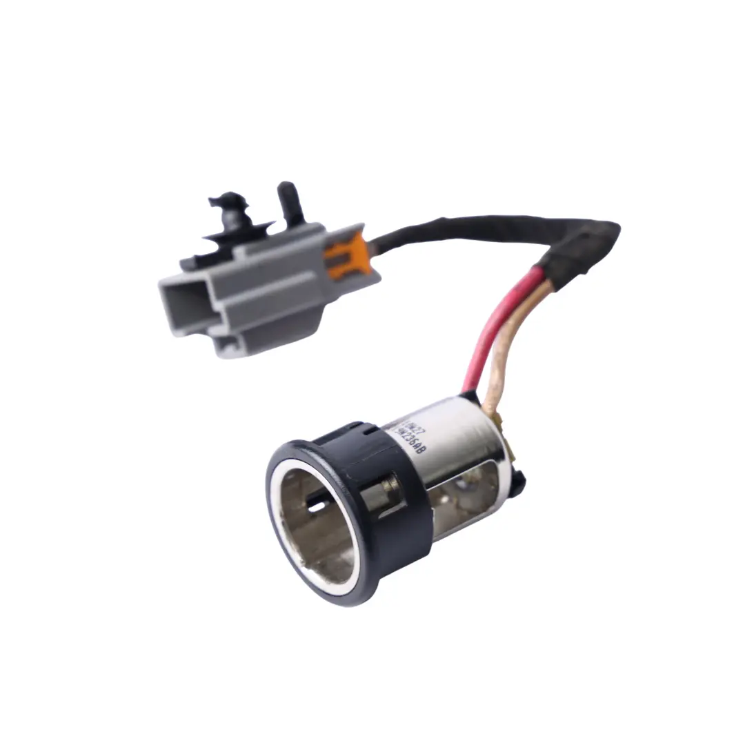 Mittelkonsole Zigaretten Anzünder Steckdose für Land Rover L319 mit Teilenummer AH22-19W236-AB Land Rover L319 Mittelkonsole Zigaretten Anzünder Steckdose - SKU AH22-19W236-AB - Teilenummer AH22-19W236-AB