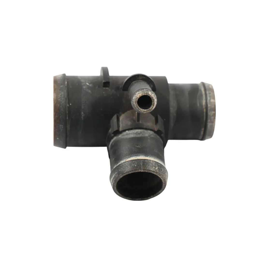 Acqua Refrigerante Tubo Connettore 3.0 AH22-8575-AF per Land Rover Discovery 4 L319 con numero di parte LR025969 Land Rover Discovery 4 L319 Acqua Refrigerante Tubo Connettore 3.0 AH22-8575-AF - SKU LR025969-1 - Numero di parte LR025969