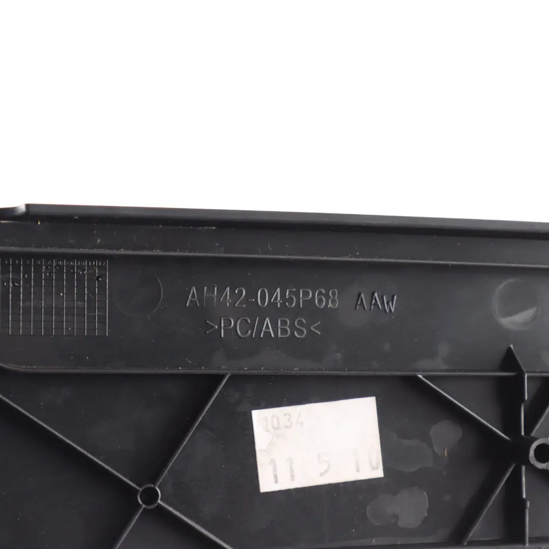 to Range Rover L322 with Part number AH42-045P68-AAW Range Rover L322 - SKU RHD-AH42-045P68-AAW - Part number AH42-045P68-AAW