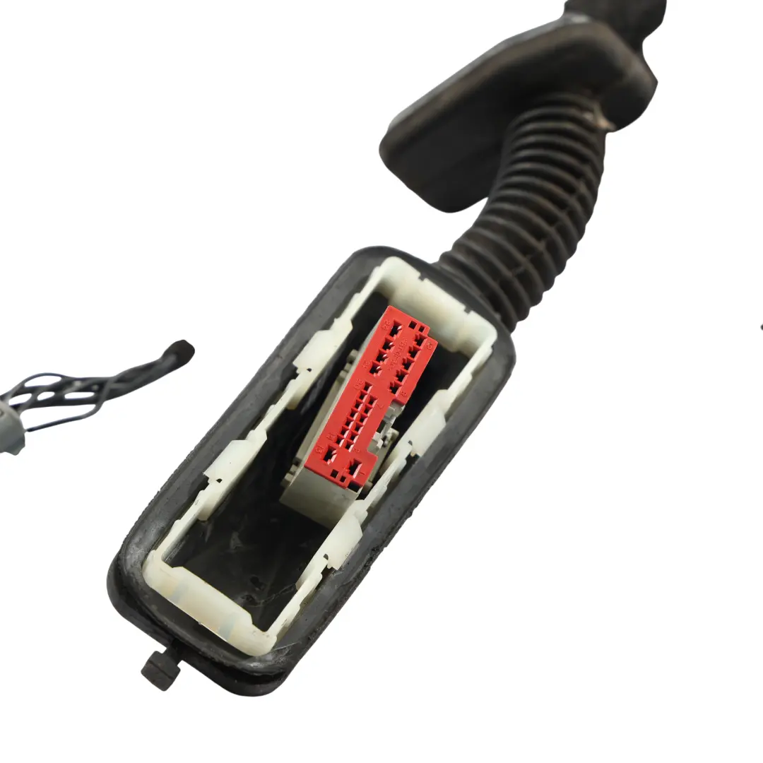 Cableado Puerta Delantera Lado Conductor para Range Rover L322 con número de pieza AH42-14631-AFB Range Rover L322 Cableado Puerta Delantera Lado Conductor - SKU AH42-14631-AFB - Número de pieza AH42-14631-AFB