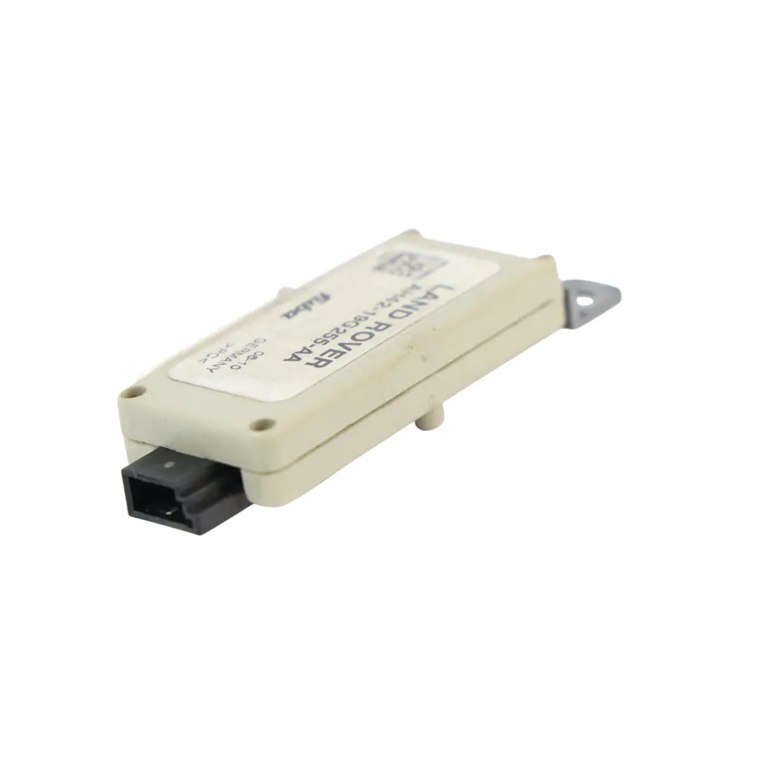 Antennen Verstärker Modul für Land Rover Range Rover L322 mit Teilenummer AH42-19G255-AA Land Rover Range Rover L322 Antennen Verstärker Modul - SKU AH42-19G255-AA - Teilenummer AH42-19G255-AA