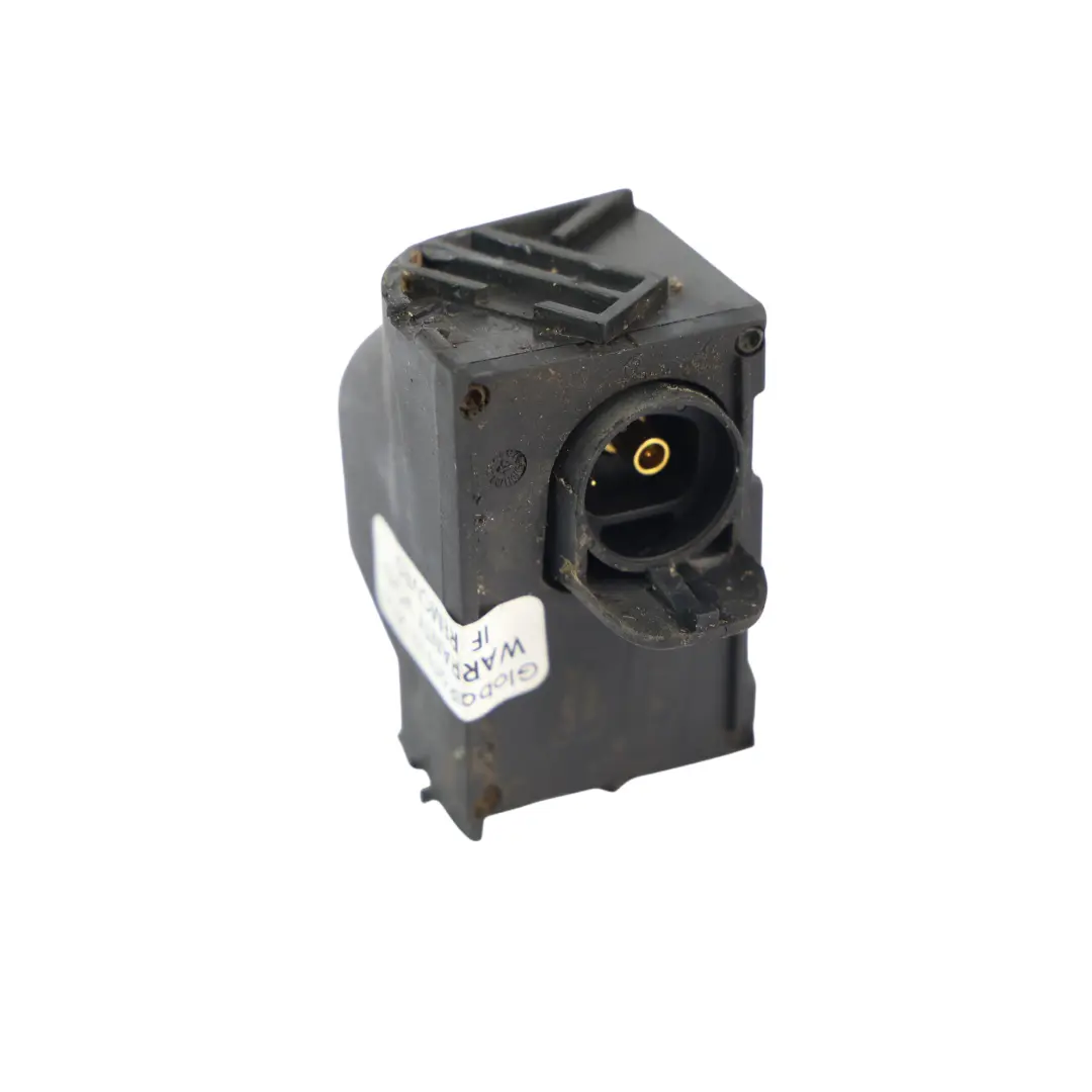 Kamera Tylnej Klapy Bagażnika Spoilera do Range Rover L322 o numerze AH42-19H422-AD Range Rover L322 Kamera Tylnej Klapy Bagażnika Spoilera - SKU AH42-19H422-AD - Numer Części AH42-19H422-AD