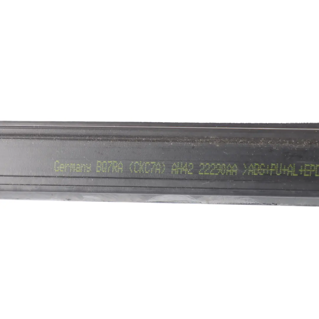 Range Rover L322 Uszczelka Drzwi Wewnętrzna Przednia Prawa - SKU AH42-22290-AA - Numer Części AH42-22290-AA