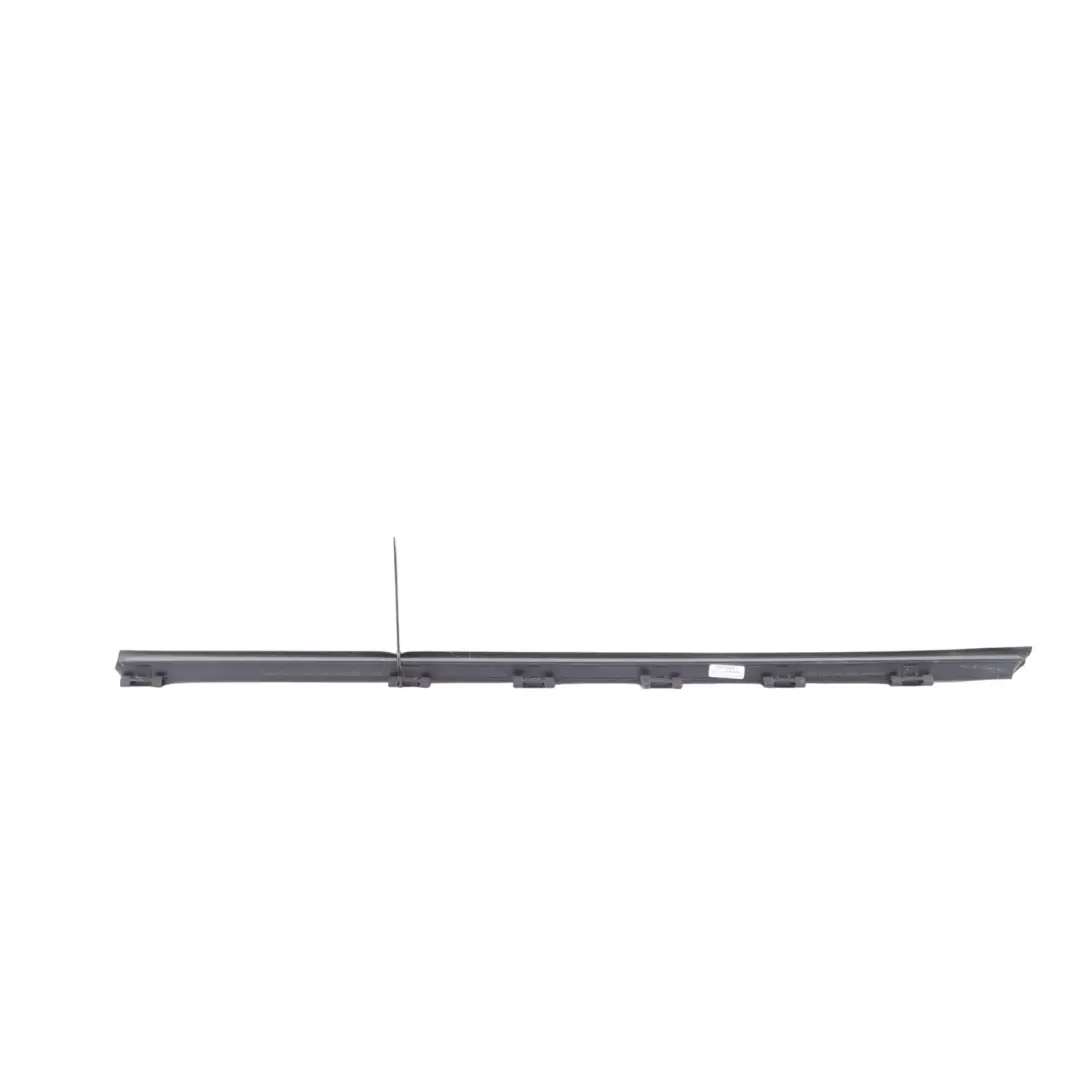 Guarnizione Porta Interna Anteriore Destra per Range Rover L322 con numero di parte AH42-22290-AA Range Rover L322 Guarnizione Porta Interna Anteriore Destra - SKU AH42-22290-AA - Numero di parte AH42-22290-AA