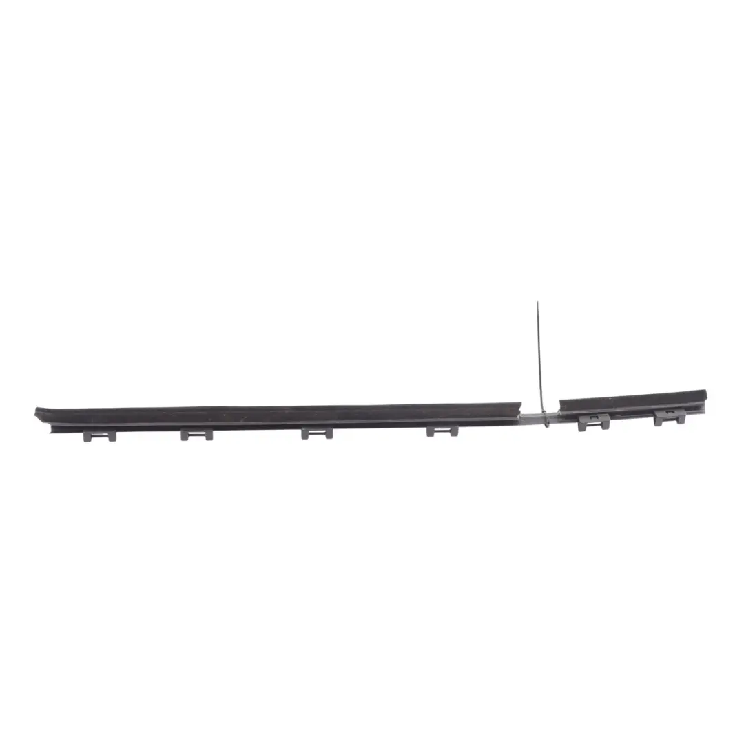 Range Rover L322 Joint Caoutchouc Vitre Intérieur Arrière Gauche - SKU AH42-24692-FA - Numéro de pièce AH42-24692-FA