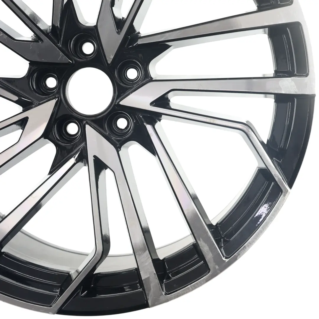 Llanta Aleación VIA 20" 9J ET:35 para Audi con número de pieza AUDI-VIA-20 Audi Llanta Aleación VIA 20" 9J ET:35 - SKU AUDI-VIA-20-1 - Número de pieza AUDI-VIA-20