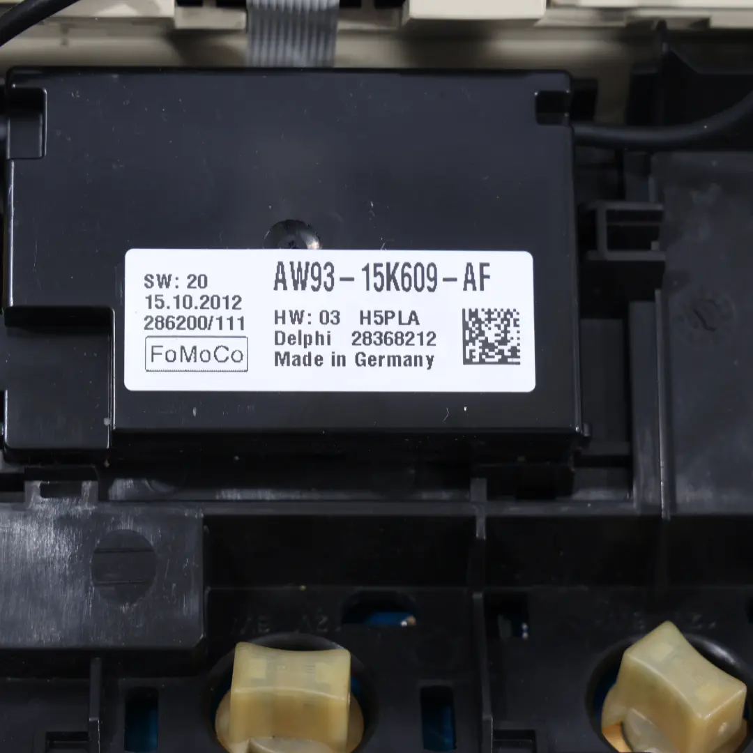 Land Rover Evoque L538 Luce Di Lettura Interna Del Tetto - SKU AW93-15K609-AF - Numero di parte AW93-15K609-AF