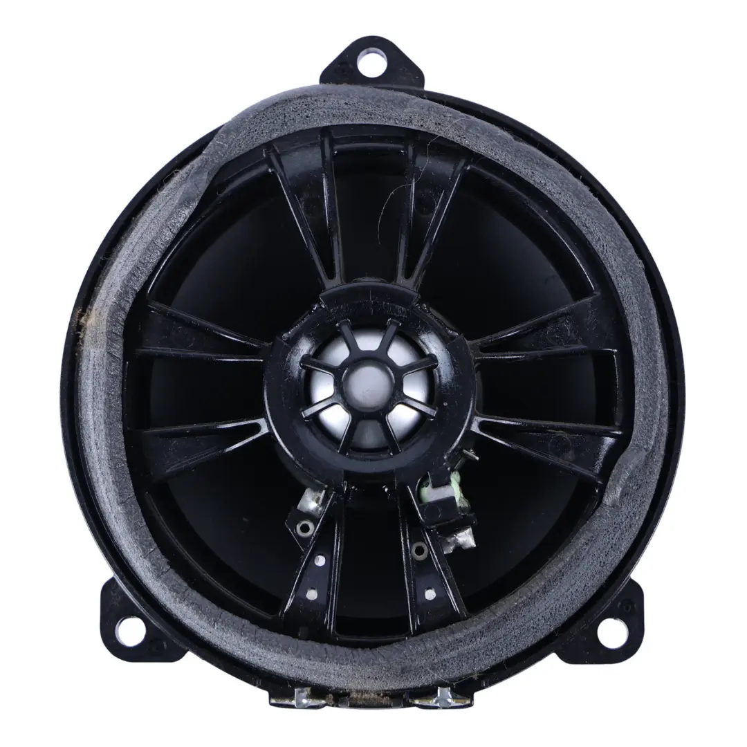 Speaker Surround Sound Harman Kardon to Land Rover Discovery L319 with Part number BH22-18808-BA Land Rover Discovery L319 Speaker Surround Sound Harman Kardon - SKU BH22-18808-BA - Part number BH22-18808-BA