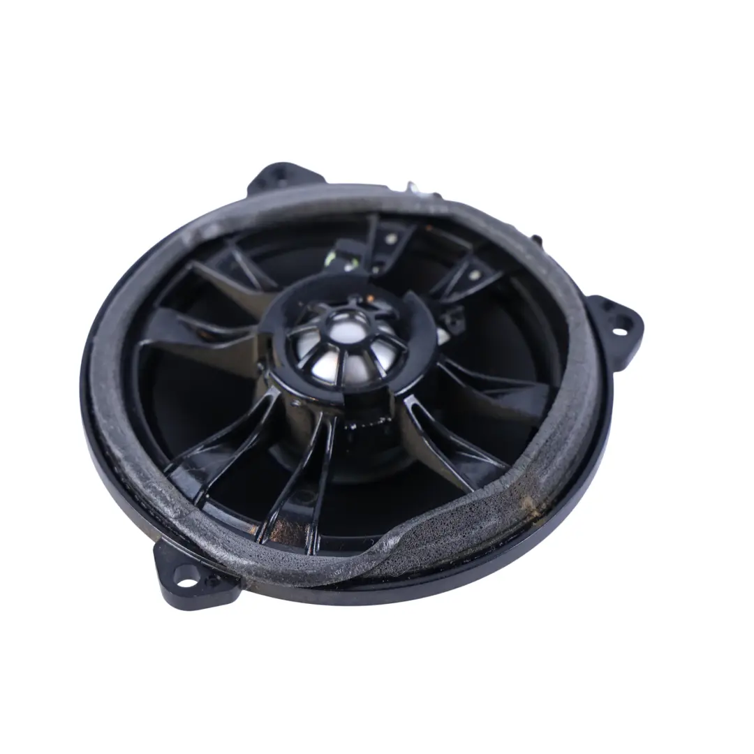 Land Rover Discovery L319 Altavoz Sonido Envolvente Harman Kardon - SKU BH22-18808-BA - Número de pieza BH22-18808-BA