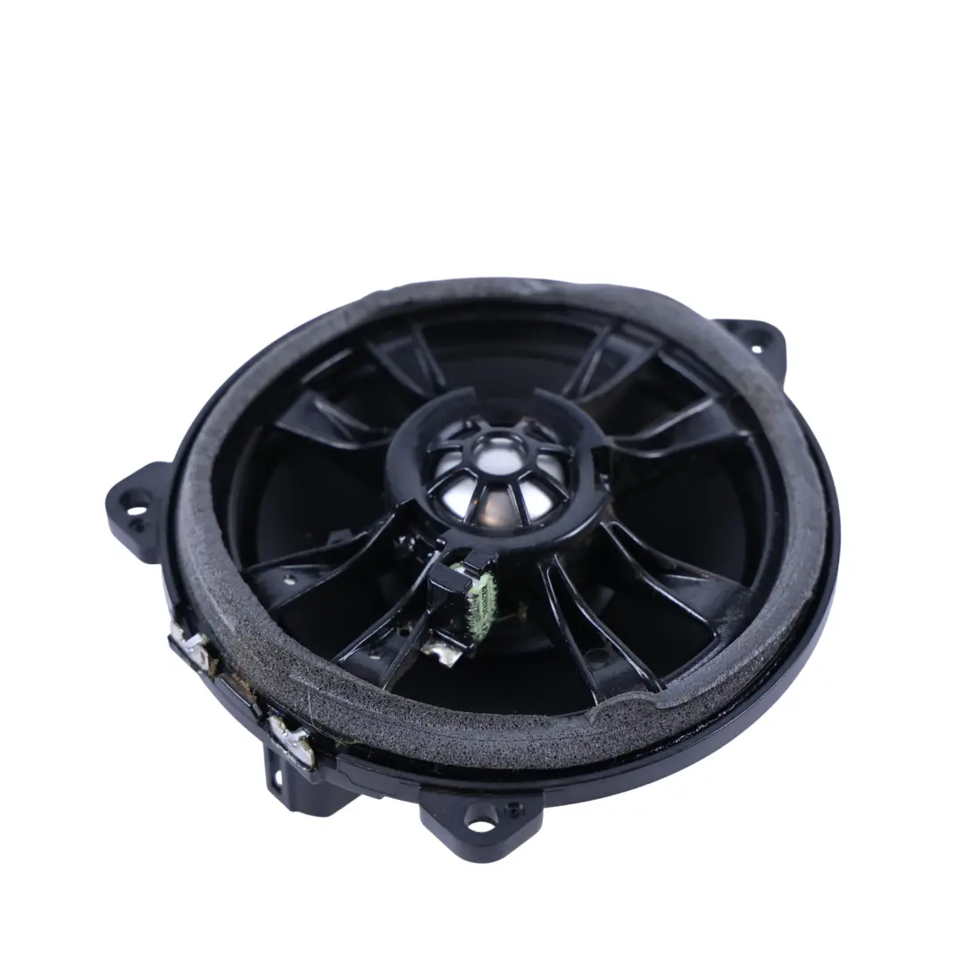 Speaker Surround Sound Harman Kardon to Land Rover Discovery L319 with Part number BH22-18808-BA Land Rover Discovery L319 Speaker Surround Sound Harman Kardon - SKU BH22-18808-BA - Part number BH22-18808-BA