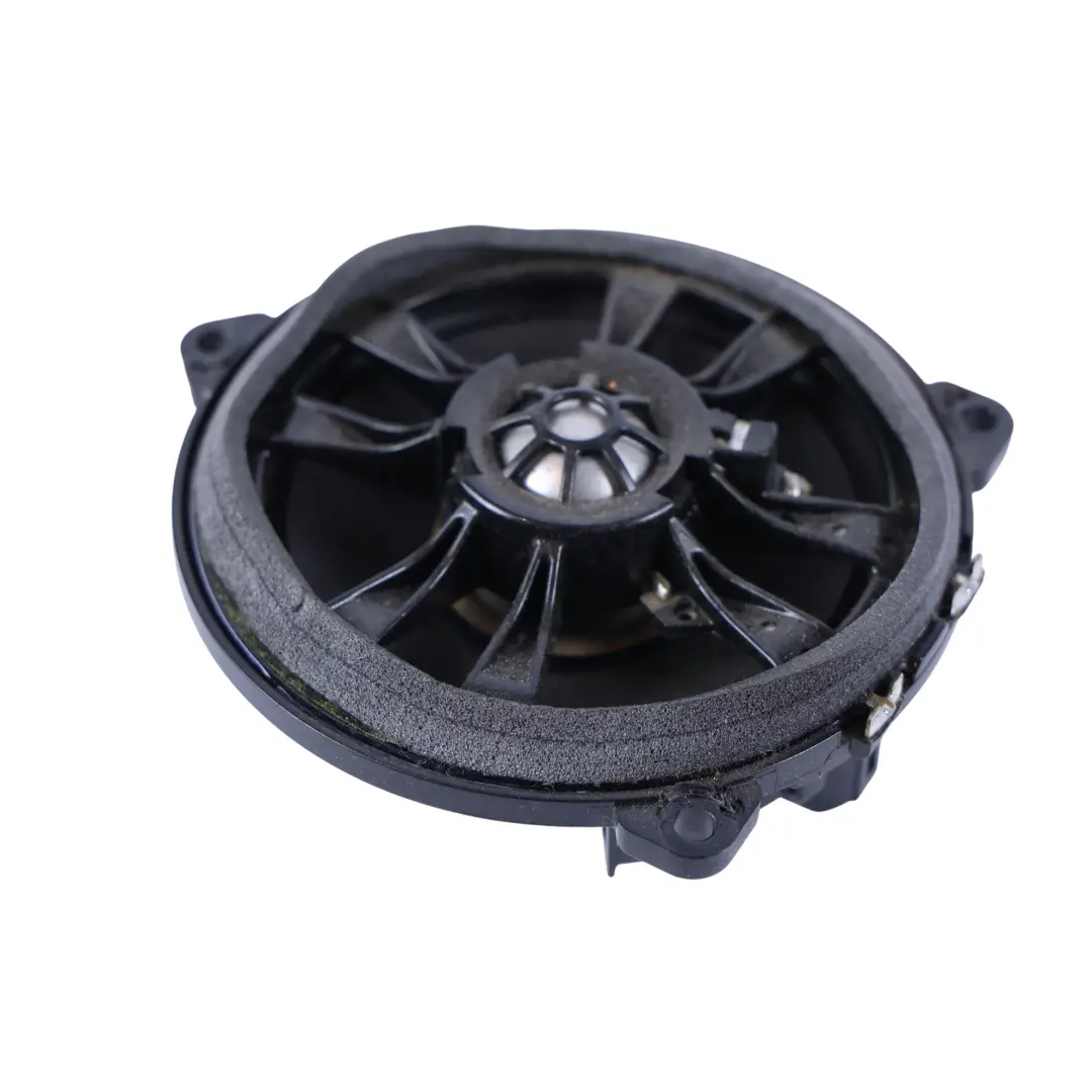 Altavoz Sonido Envolvente Harman Kardon para Land Rover Discovery L319 con número de pieza BH22-18808-BB Land Rover Discovery L319 Altavoz Sonido Envolvente Harman Kardon - SKU BH22-18808-BB - Número de pieza BH22-18808-BB