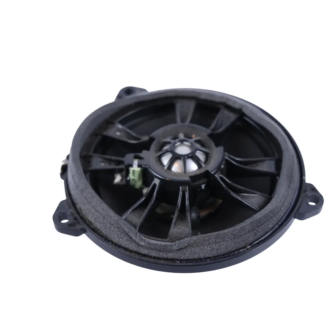 Speaker Surround Sound Harman Kardon to Land Rover Discovery L319 with Part number BH22-18808-BB Land Rover Discovery L319 Speaker Surround Sound Harman Kardon - SKU BH22-18808-BB - Part number BH22-18808-BB